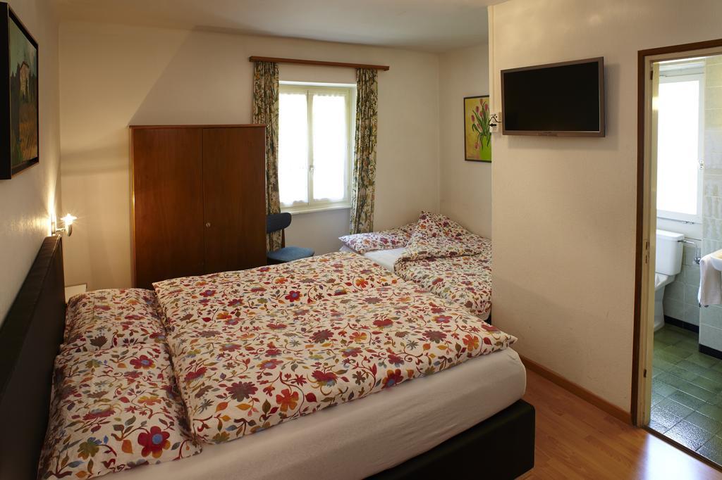Defanti Otel Lavorgo Oda fotoğraf