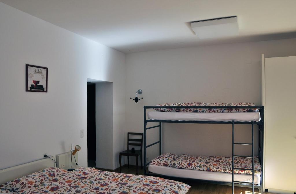 Defanti Otel Lavorgo Oda fotoğraf